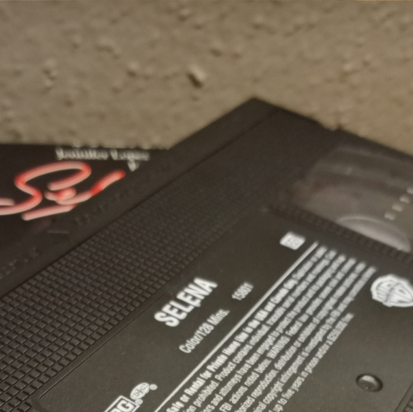 Selena VHS - Picture 2 of 9